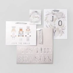 4ct Assorted Gift Bag Silver - Wondershop™ 3 4ct Assorted Gift Bag Silver - Wondershop™ -Wondershop Sales unnamed file 1144