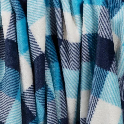 Hanukkah Check Printed Plush Throw Blanket Blue - Wondershop™ 4 Hanukkah Check Printed Plush Throw Blanket Blue - Wondershop™ - Image 4