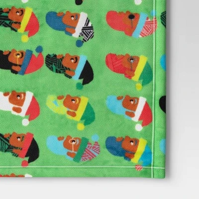 Santa Printed Plush Throw Blanket Green - Wondershop™ 2 Santa Printed Plush Throw Blanket Green - Wondershop™ - Image 2