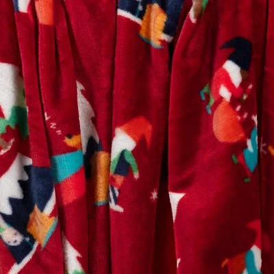 Gnomes Printed Plush Throw Blanket Red - Wondershop™ 4 Gnomes Printed Plush Throw Blanket Red - Wondershop™ - Image 4