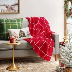 Grid Printed Plush Christmas Throw Blanket Red/Ivory - Wondershop™