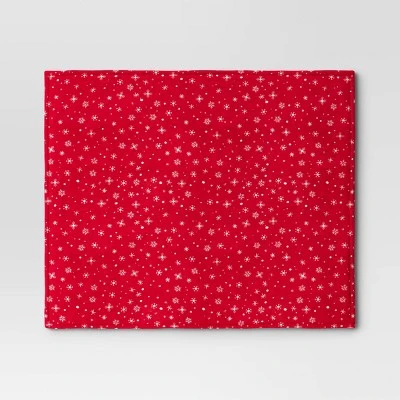 Snowflake Printed Plush Throw Blanket Christmas Red/Ivory - Wondershop™ 2 Snowflake Printed Plush Throw Blanket Christmas Red/Ivory - Wondershop™ - Image 2