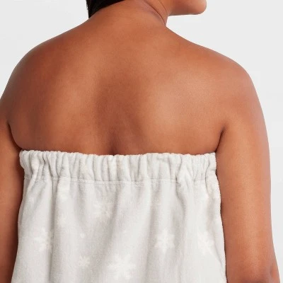 Christmas Bath Wrap - Wondershop™ 3 Christmas Bath Wrap - Wondershop™ - Image 3